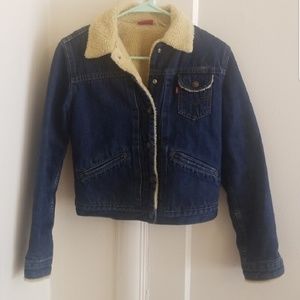 Levis denim jacket with sherpa lining